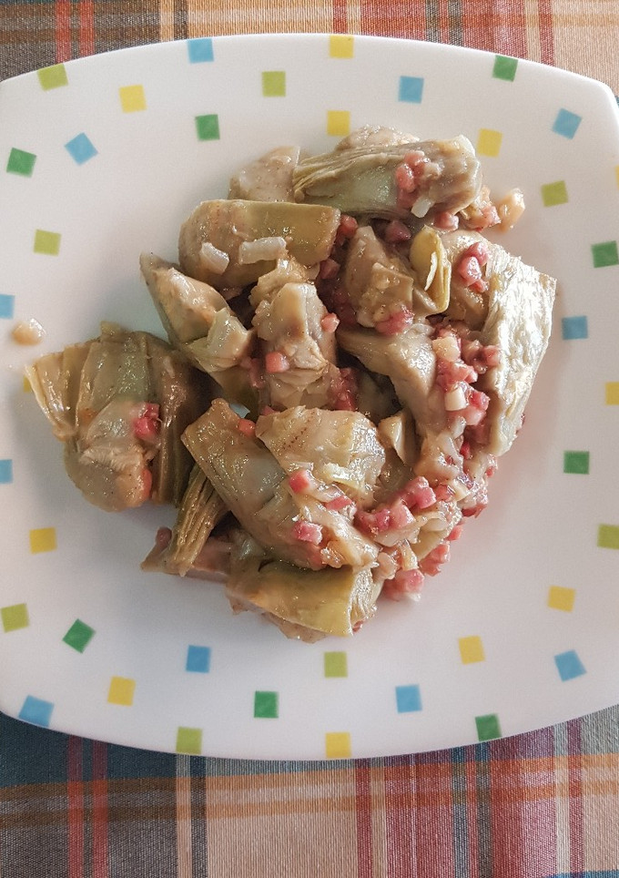 Una foto de Alcachofas con jamón