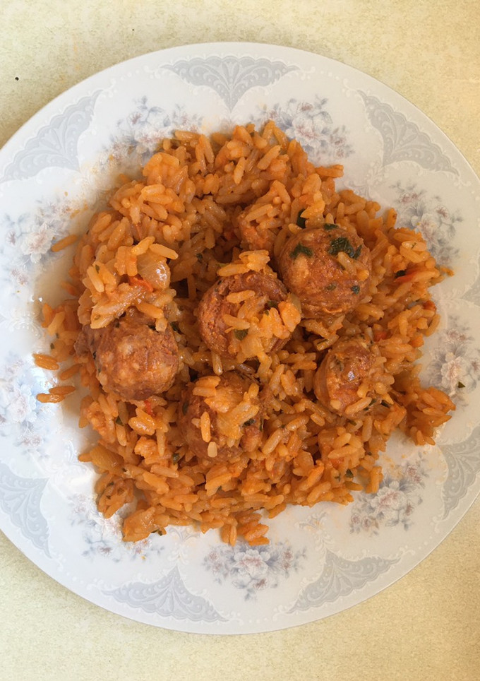 Una foto de GUISO DE ARROZ Y CHORIZO 🍛