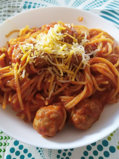 Una foto de Pasta con albóndigas