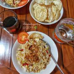 Nasi Goreng Mie রেসিপির প্রধান ছবি