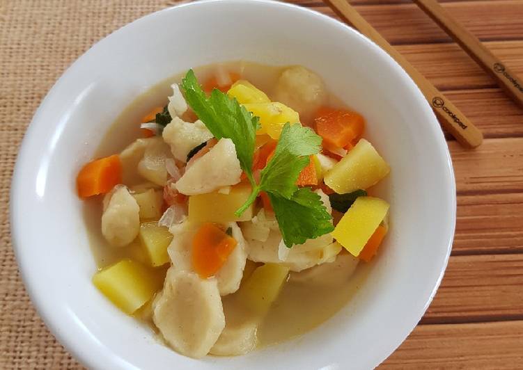 6 Resep: Sup sayur bakso ayam Anti Ribet!