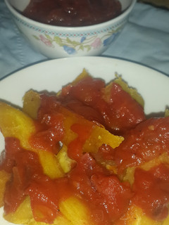 A picture of Sweet Potato Wedges & Tomato Sauce.