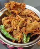 Kanda Bhaji (Onion fritters)