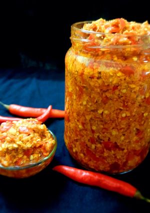 A picture of Red chilli pickle.