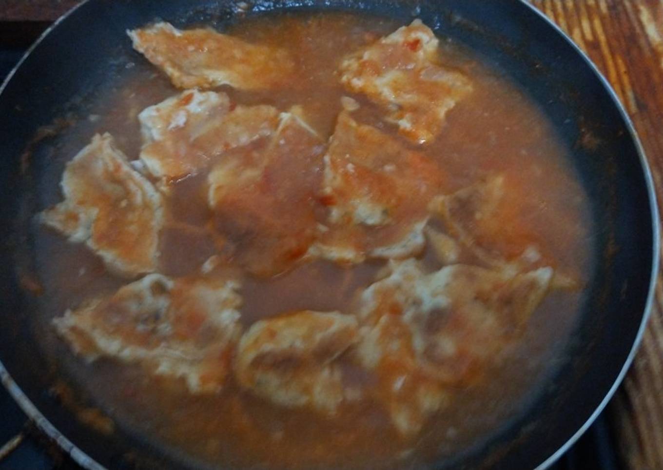 Huevos caldosos a caballo