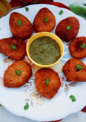 A picture of Tasty crispy healthy vegetable cutlet.