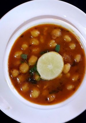 A picture of Chola curry.