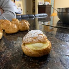 A picture of Japanese Cream Puff.