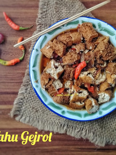 Foto resep Tahu Gejrot #BandungRecook2_ChikaSoepandi