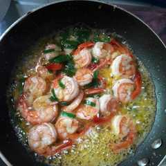 A picture of Udang mentega simple.