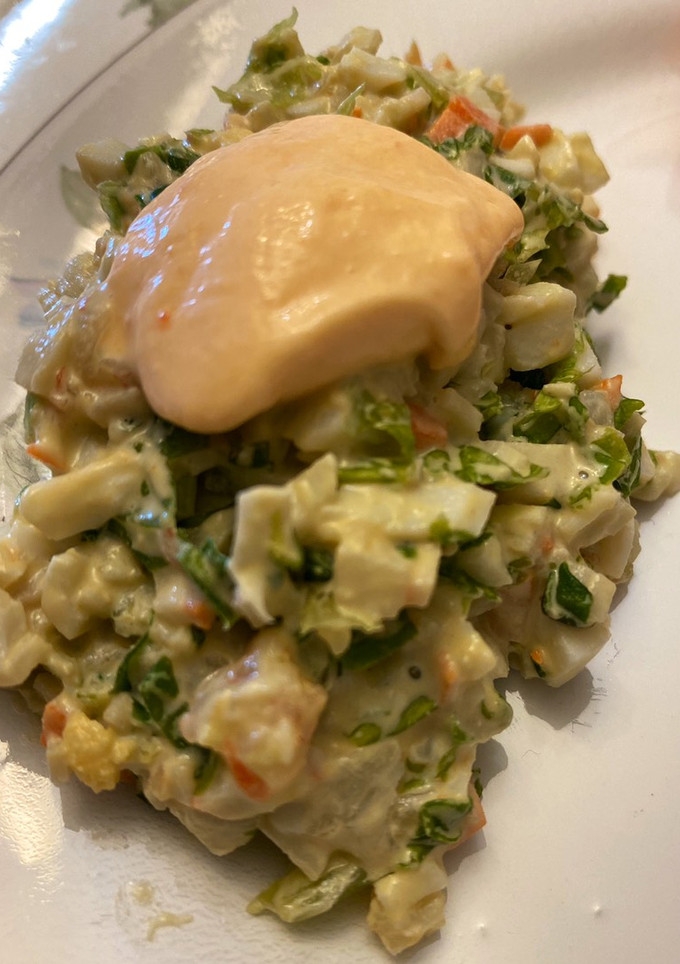 Una foto de Ensalada navideña