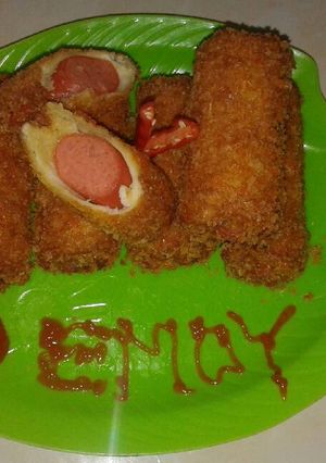 Foto resep Roti goreng isi sosis sapi 😊