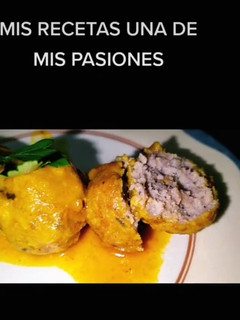 Una foto de Albóndigas de carne con salsa a mi manera