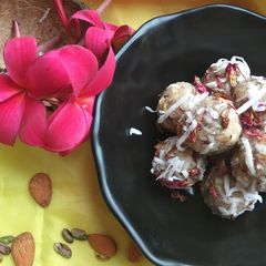 A picture of Fresh coconut dry fruit ladoo.