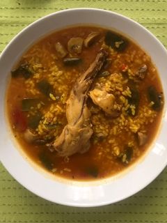 Una foto de Arroz con carne y verduras, nada frito