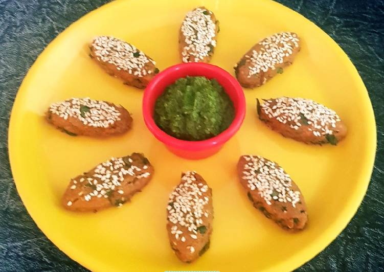 Methi Masala Jowar Fritters