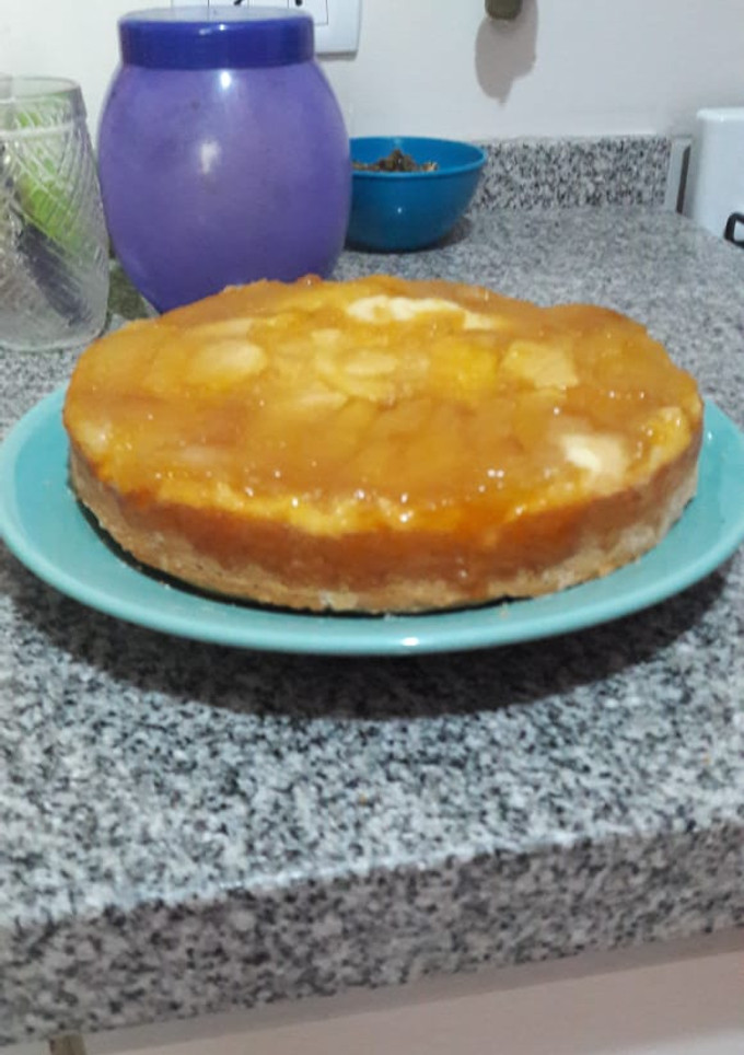 Una foto de Torta de manzana invertida