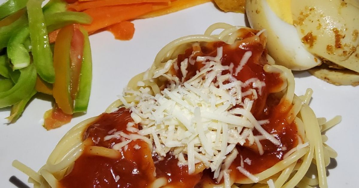 Spaghetti Saus Arrabiata dengan Telur Balado dan Tahu Goreng