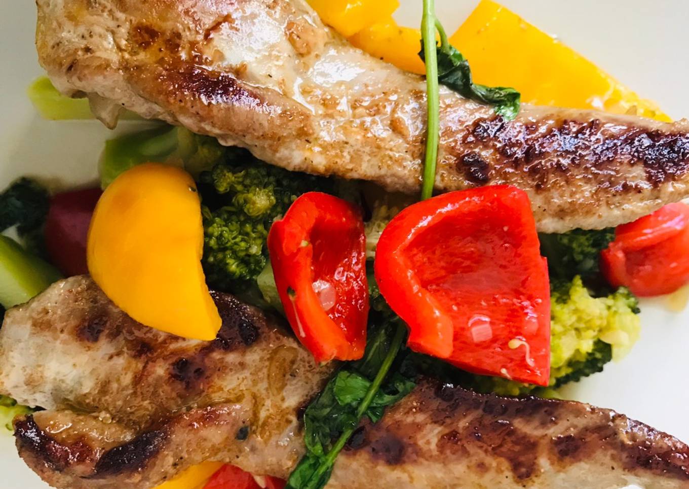 Bebek fillet saus paprika brokoli