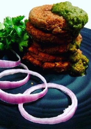A picture of Chana dal kabab.