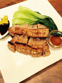 港式脆皮燒肉 Crispy Pork Belly 的食譜成品照片