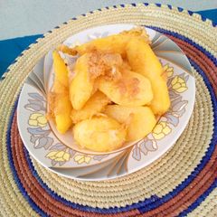 A picture of Crispy Fried Potato with Egg.