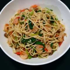 รูปของ Spaghetti Prawn Spinach Aglio Olio