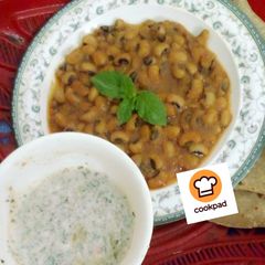 A picture of Lobiya gravy.