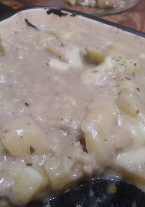 Una foto de Brócoli y papas con salsa blanca y mussarella