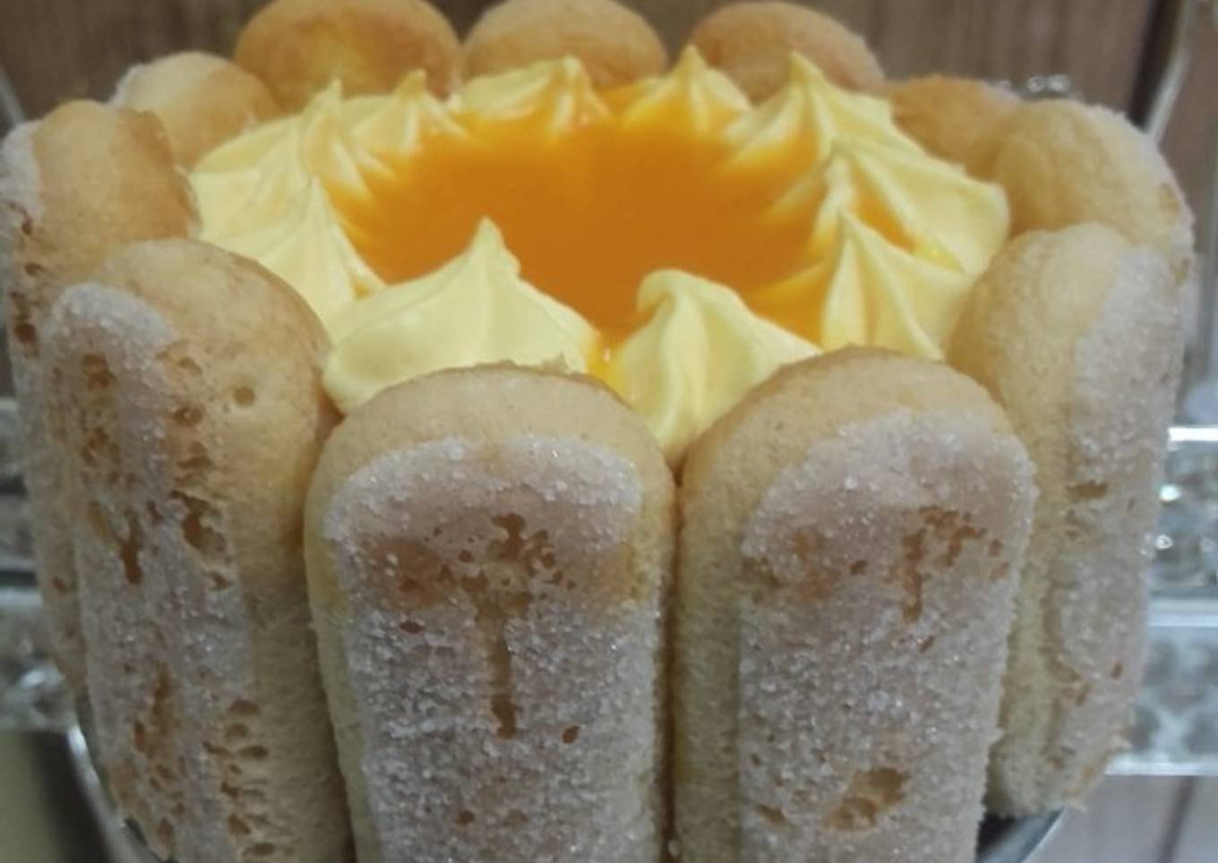 Mango tiramisu