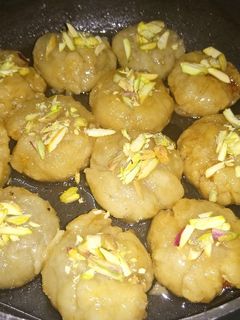 बालूशाही (Balushahi Recipe in Hindi) रेसिपी मुख्य फोटो