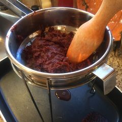 Red Chili Sauce A picture of Red Chili Sauce.