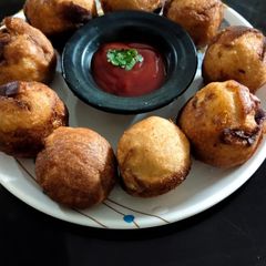 A picture of Bread roll.