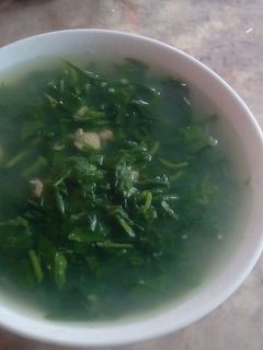 Hình của món Canh ngao nấu mồng tơi.