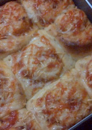 Foto resep Pizza Roll empuuuk... :)