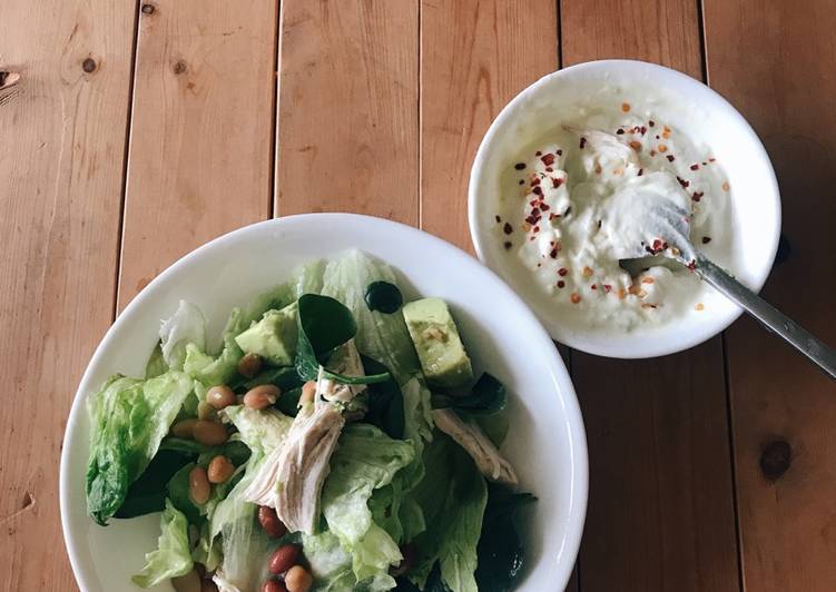 Healthy Salad with Yoghurt dressing