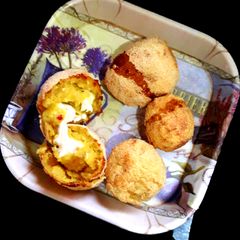 A picture of Potatoes cheese balls.