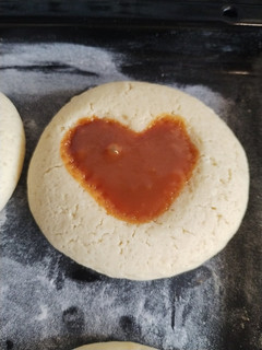 Una foto de Galletitas de manteca con corazón ❤️
