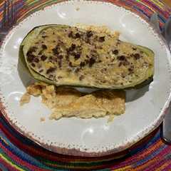A picture of Zapallito italiano con relleno vegetariano.