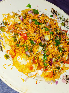 सेव पापड़ी चाट (Sev papdi chat recipe in hindi) रेसिपी मुख्य फोटो