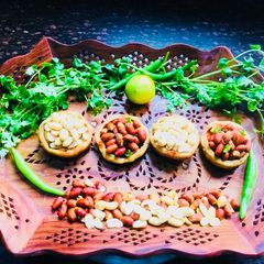 A picture of Healthy Peanuts Katoris.