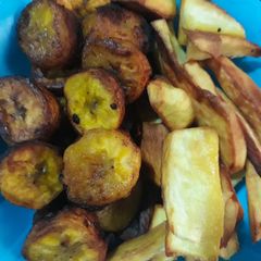 A picture of Fried sweet potatoes and plantain.