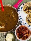 Missi Roti with Makhani Dal