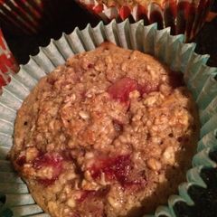 A picture of Strawberry Oat Cupcakes.