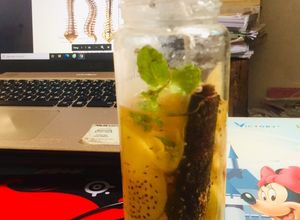 Hình của món Detox Táo quế hạt Chia lá bạc hà.