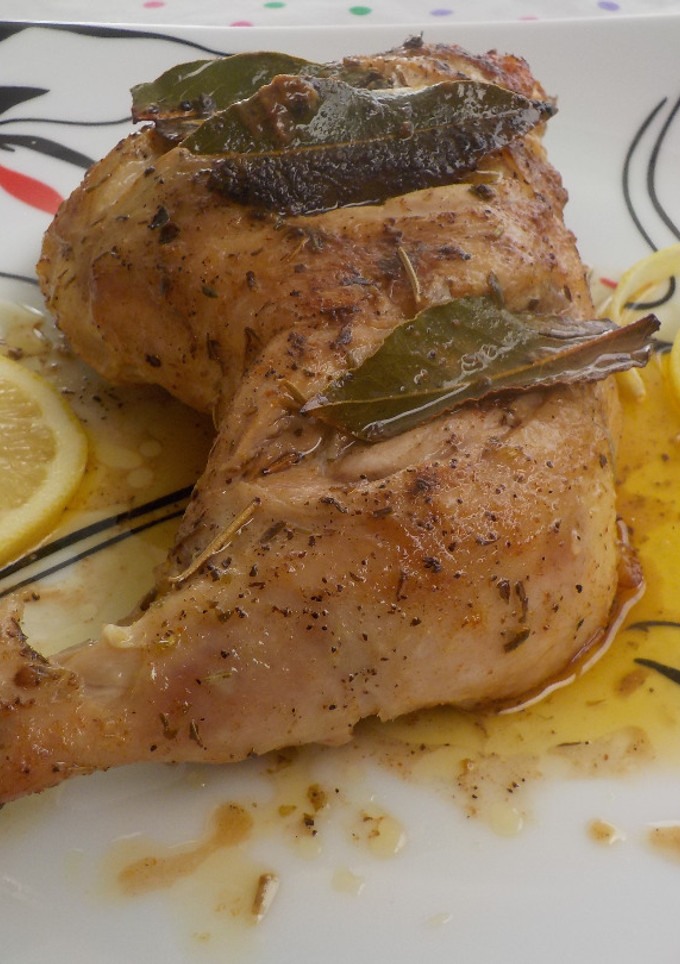 Una foto de Pollo al limón asado al horno