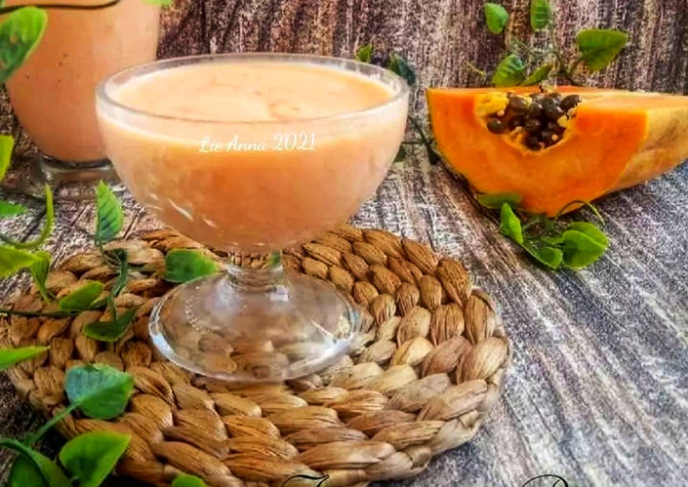 Taiwanese Papaya Milk (mù guā niú năi) Smoothie