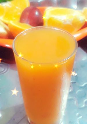 صورة لوصفة عصير خوخ طبيعي. لذيذ
