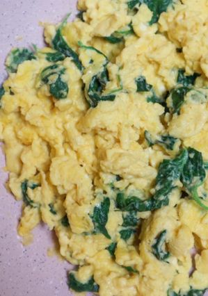 Foto resep Bayam Scrambled Egg / Bayam Telur Orak Arik