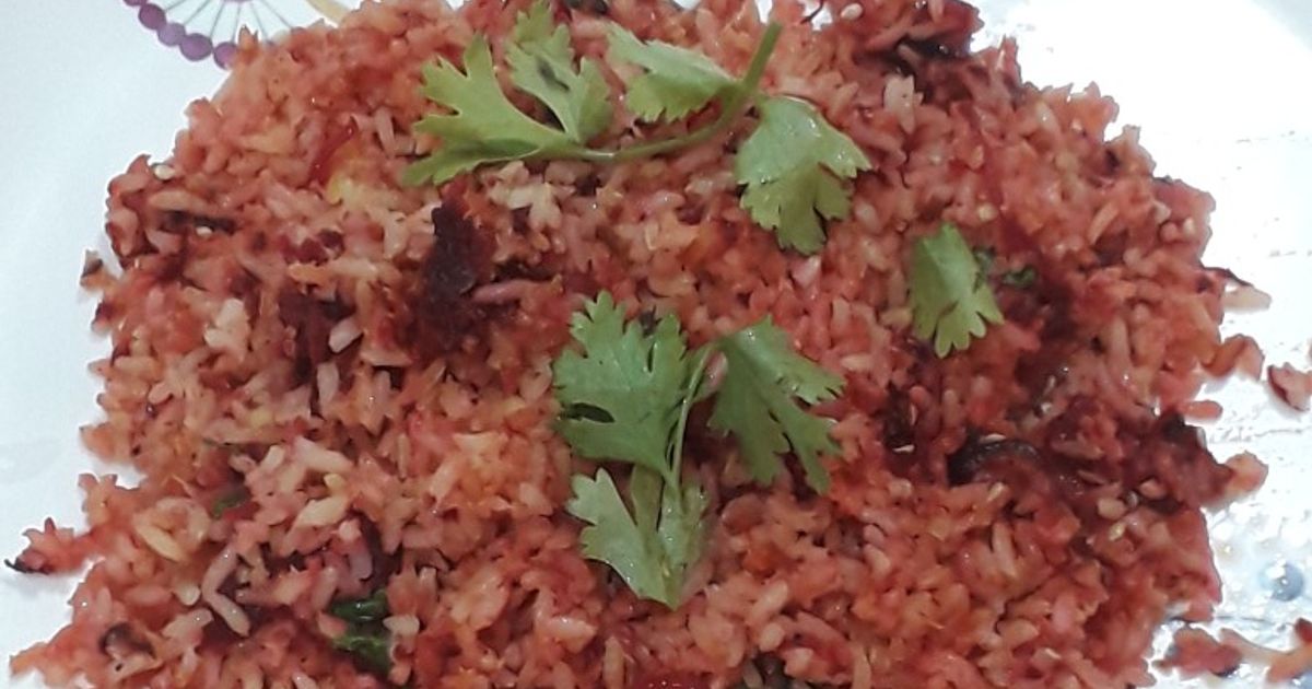 Beetroot Fried Rice Recipe by benazir z - Cookpad